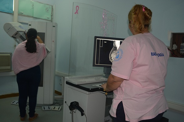 De enero a setiembre de este año 2.049 pacientes consultaron en el Servicio de Oncología del Hospital Central por patología del cáncer de mama
