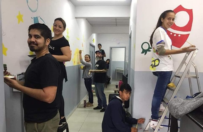 Voluntarios pintan área pediátrica del Hospital Regional de IPS de Encarnación