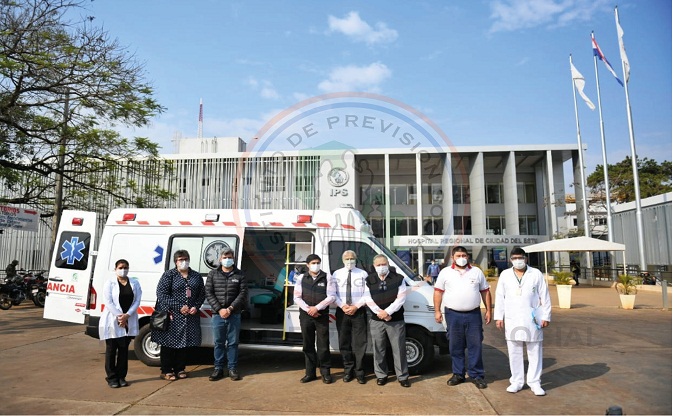 Hospital Integrado de IPS-MSP recibió nueva ambulancia donada por Itaipú Binacional