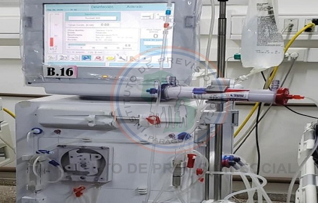 Por primera vez se habilitan máquinas de hemodiálisis en el servicio de la Unidad de Terapia Intensiva del Hospital Regional del IPS de Encarnación