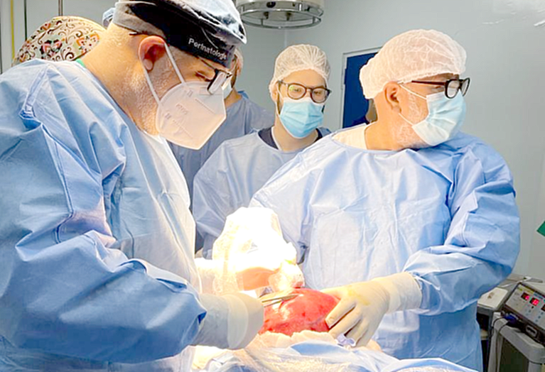 Octava exitosa cirugía intrauterina
