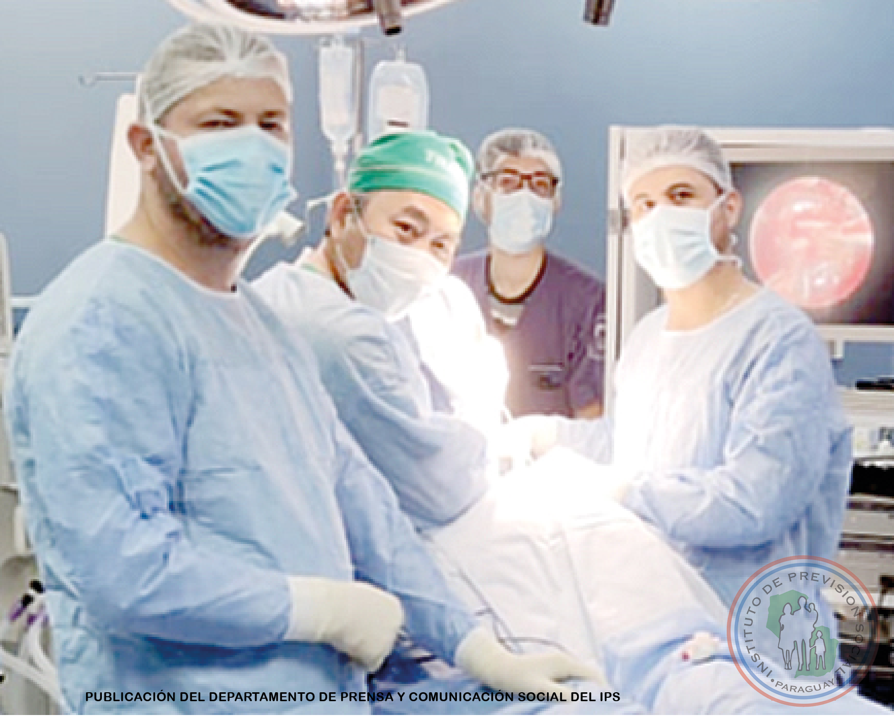 Equipo de traumatología del IPS Ingavi realiza primera cirugía de columna vía endoscópica 