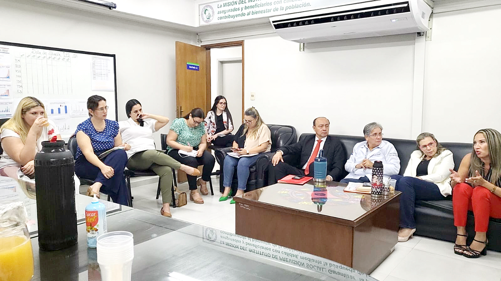 IPS planifica estrategias ante el avance del covid y del dengue