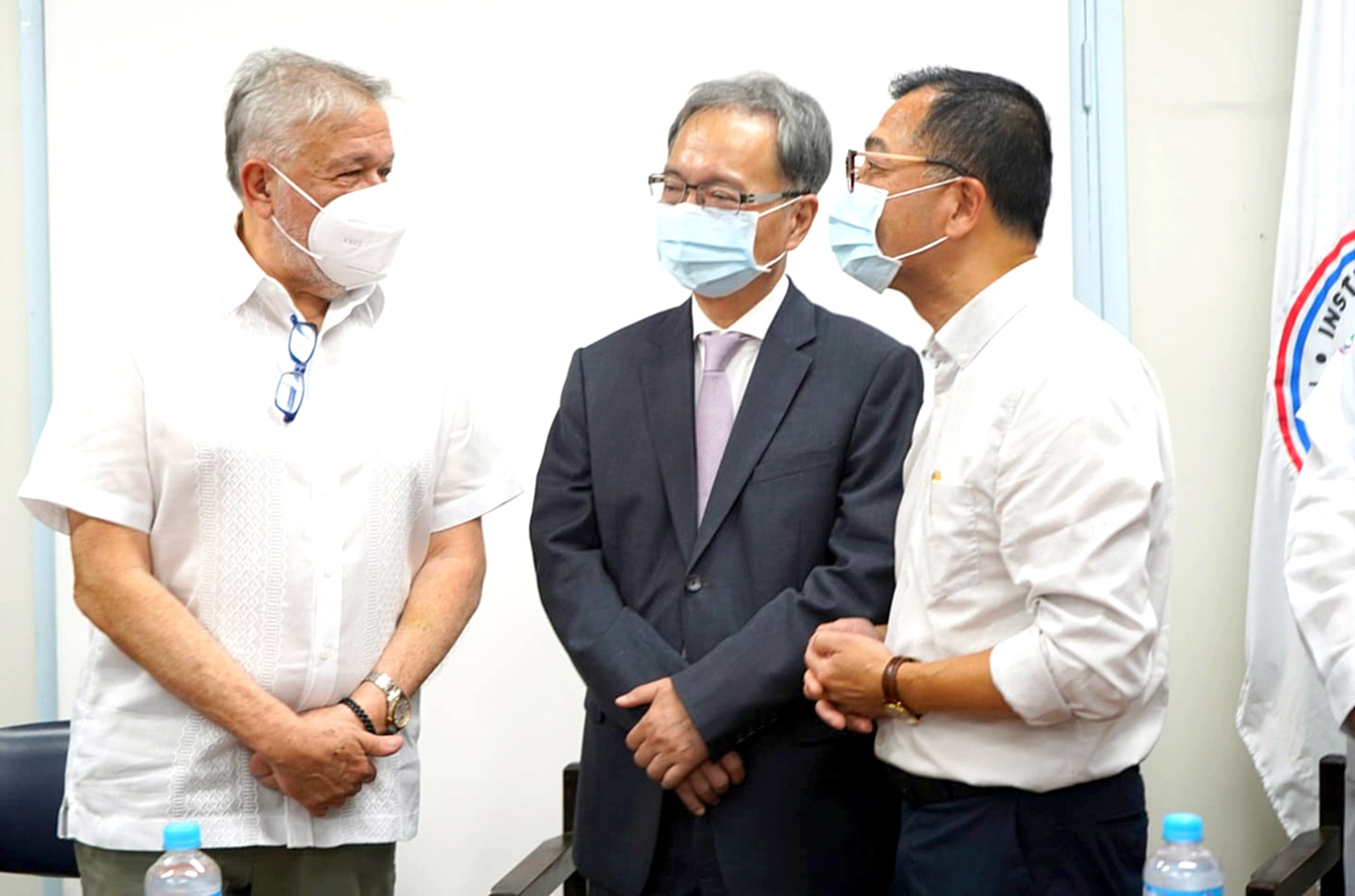 Ministro de Salud de China-Taiwan recorrió el Hospital Central