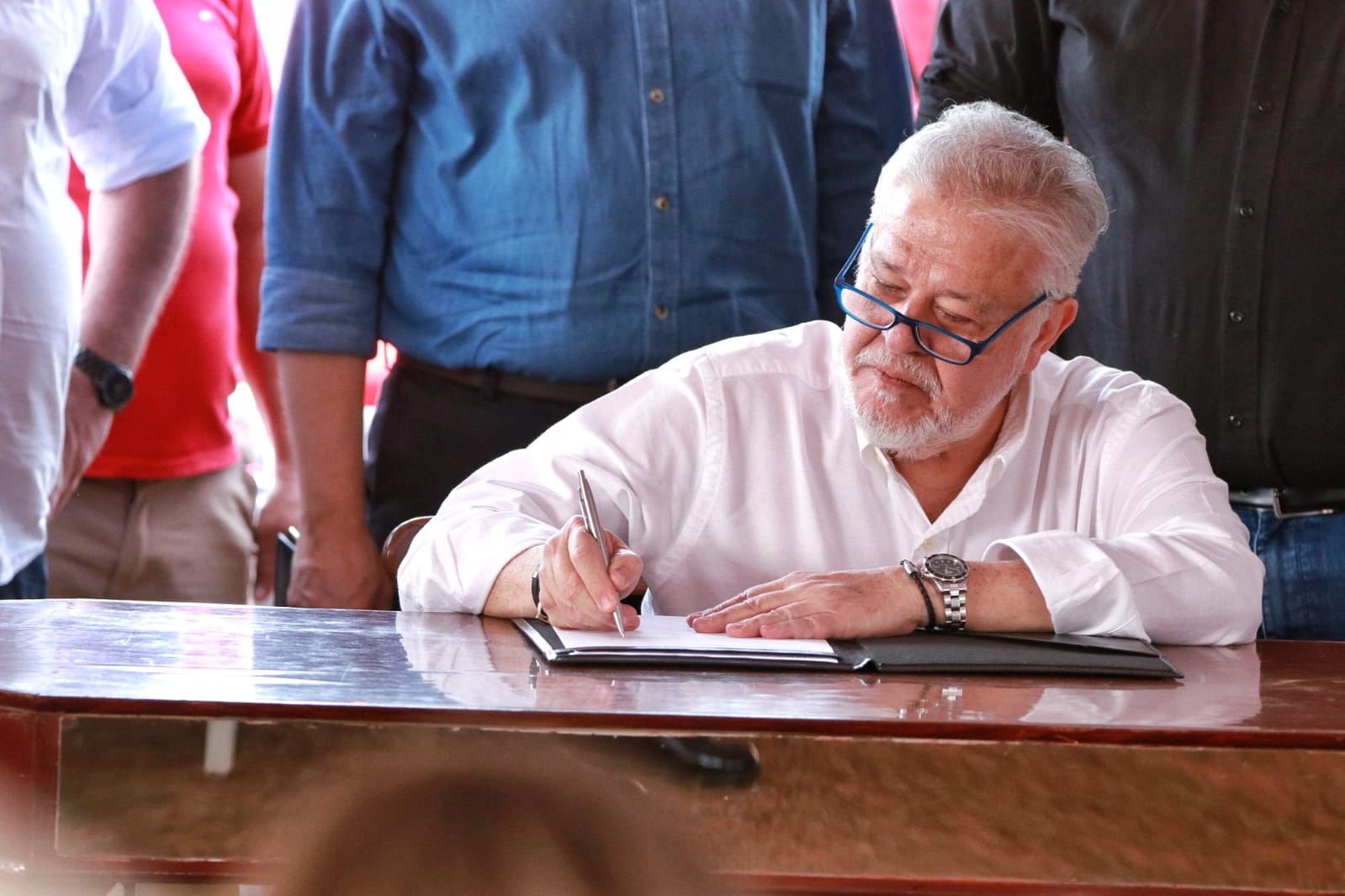 En Día de Gobierno en Guairá IPS firma convenio con Salud y gobernación local