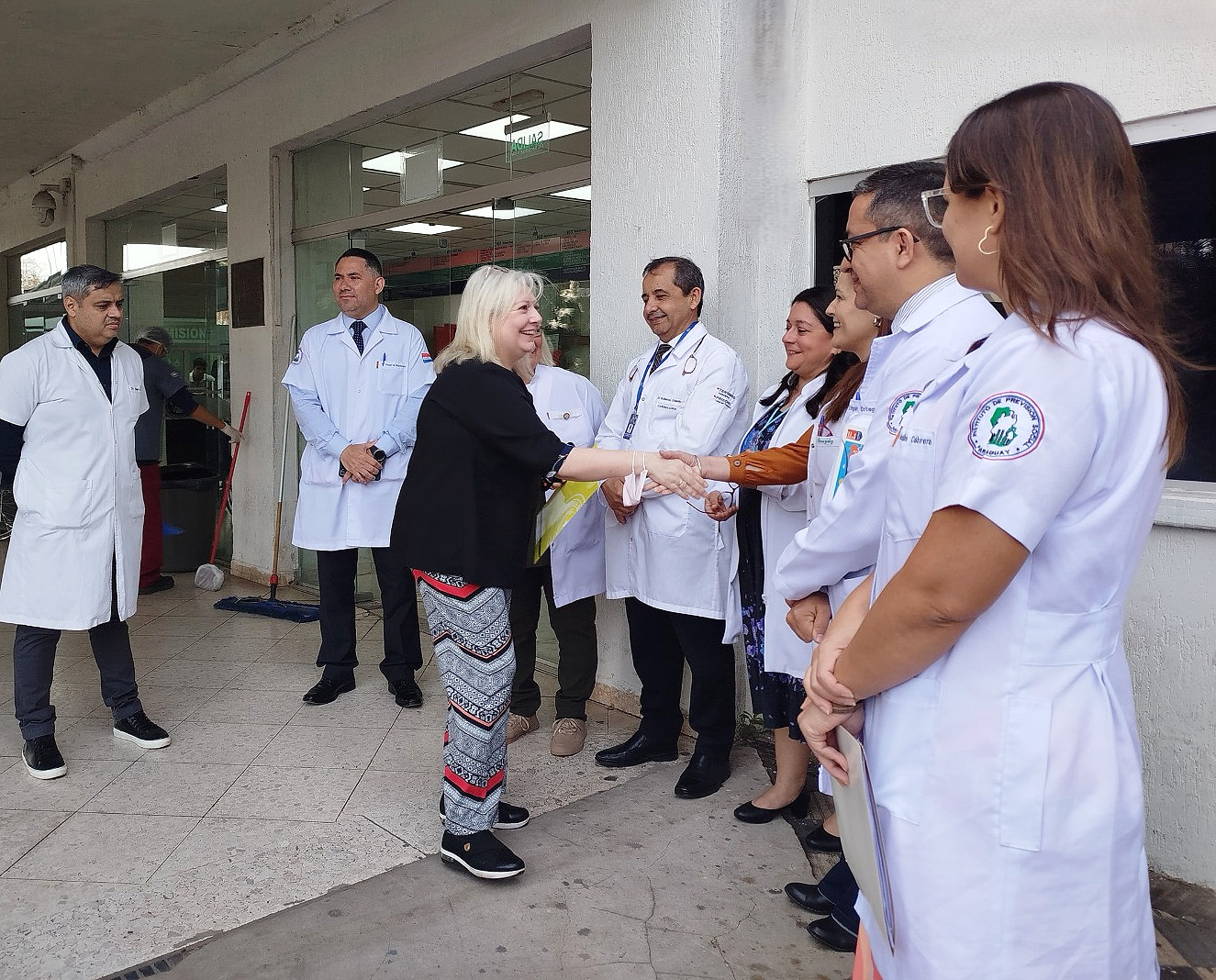 Departamento de Gineco-Obstetricia recibe visita externa de coordinadora de ANEAES