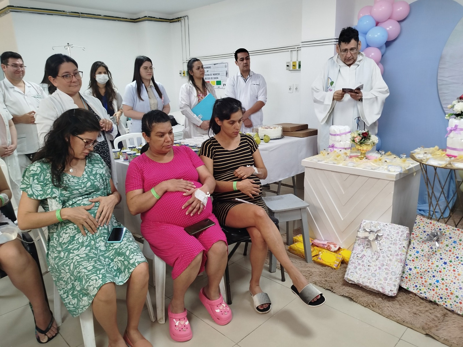 Realizan un agasajo a madres de la sala de Alto Riesgo en el Hospital Central