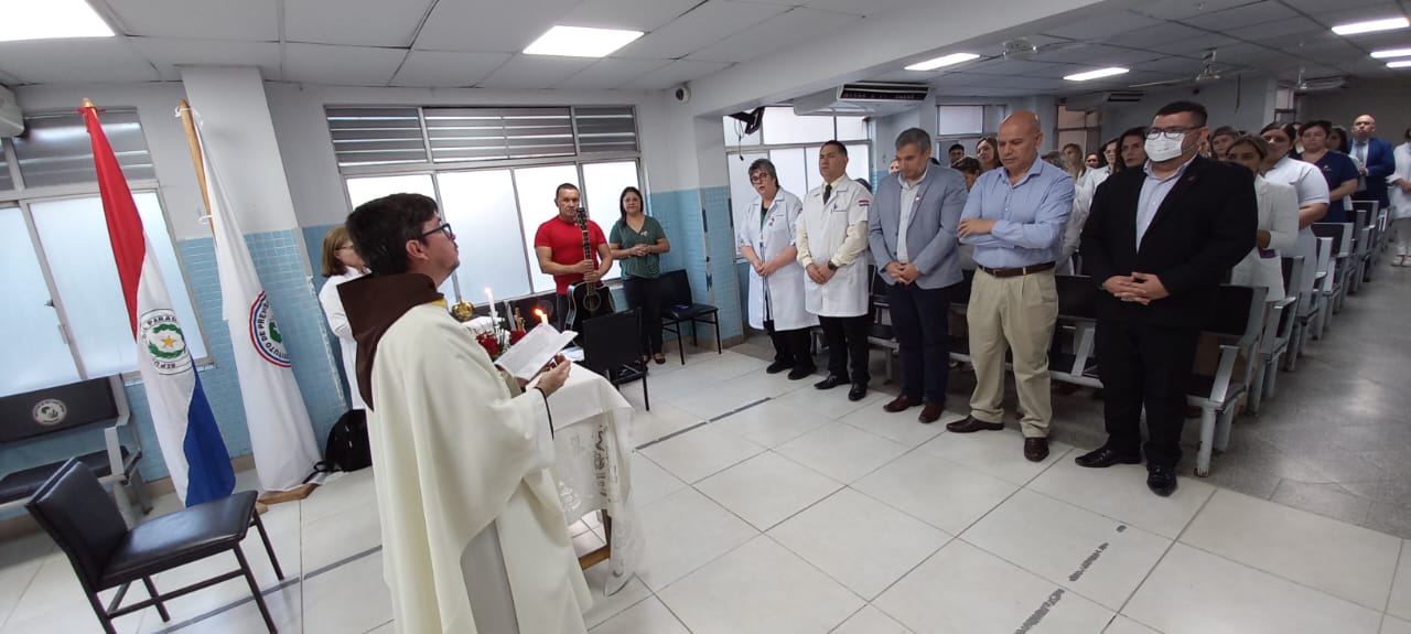 Con oficio religioso conmemoran día del Químico Paraguayo