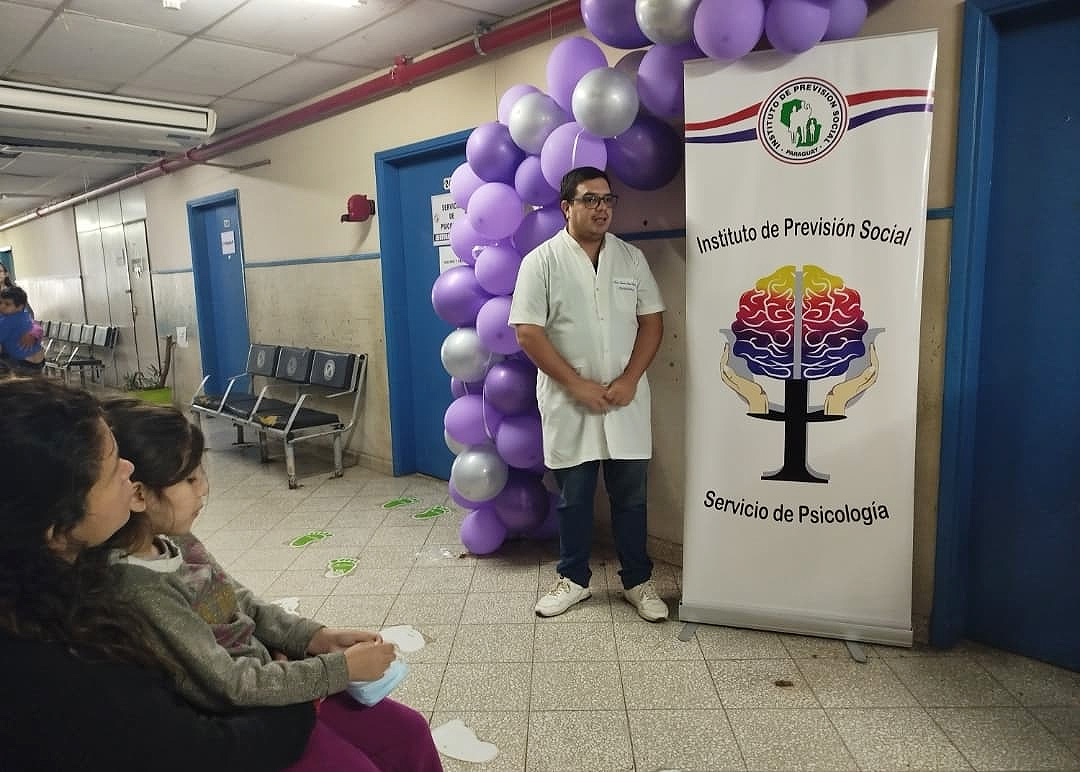 Las emociones, los sentimientos y el manejo de habilidades bajo situaciones criticas de la vida temas de la  Semana de la Psicología en Hospital Central