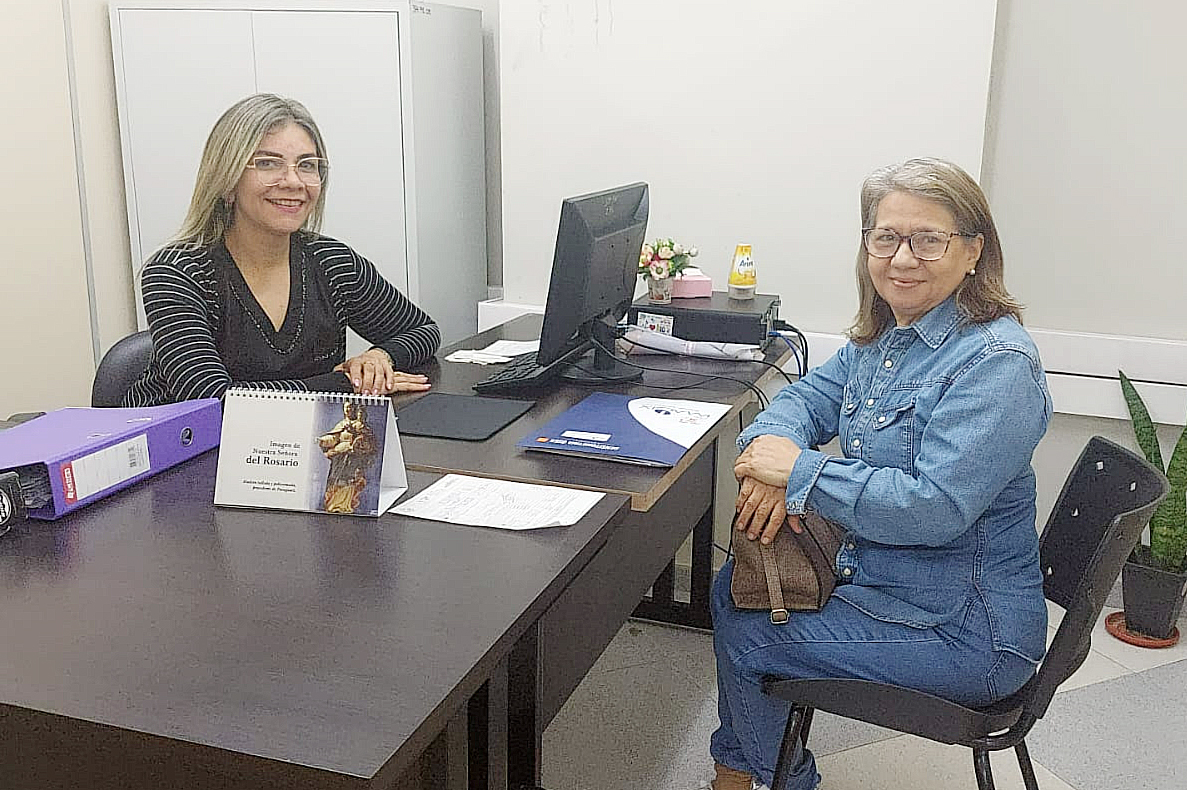 Más de 900 adultos mayores del Club de Vida Plena recibieron charlas de salud mental en 2025