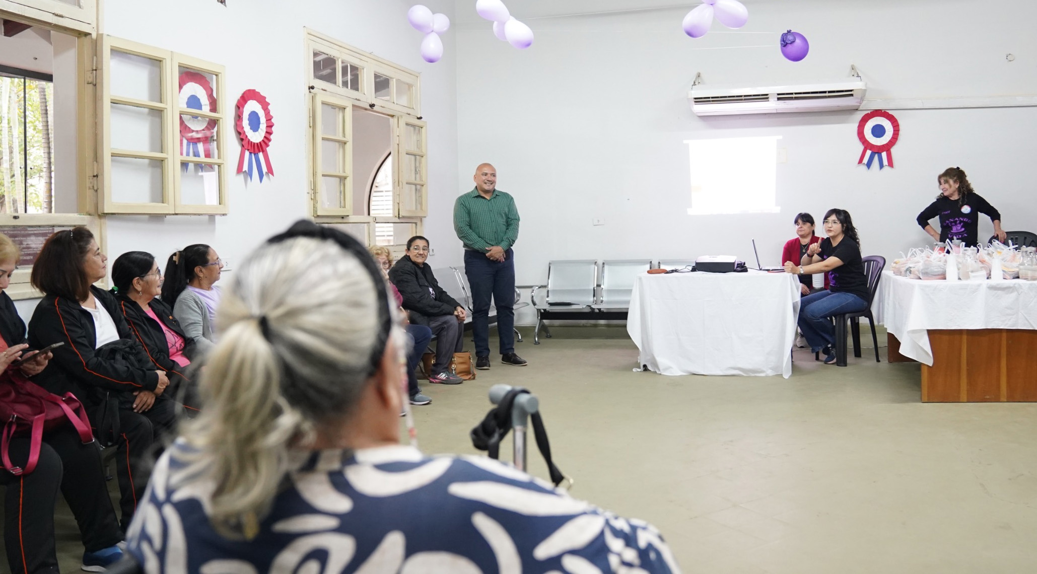 Club “Ganando Vida” del Hospital Geriátrico impulsa el acceso digital y la salud integral de los adultos mayores