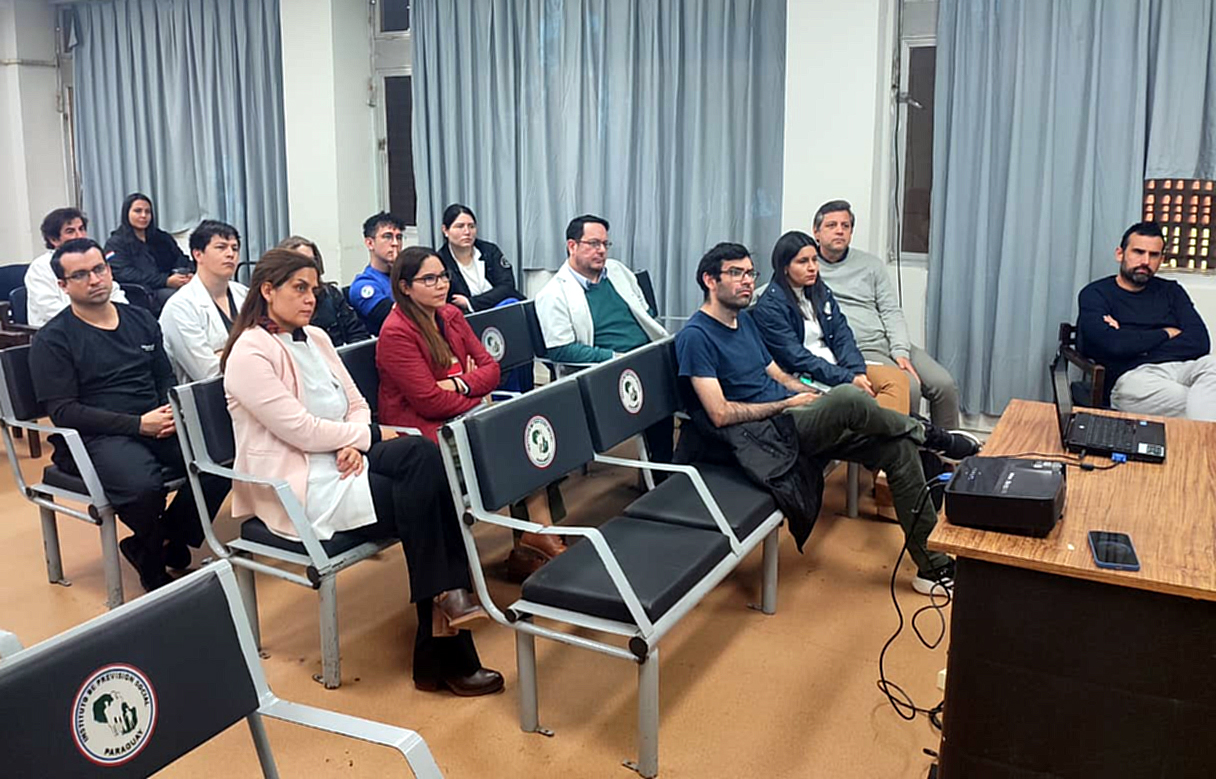 Especialistas internacionales en manejo de pacientes con ACV realizaron una charla en el Hospital Central