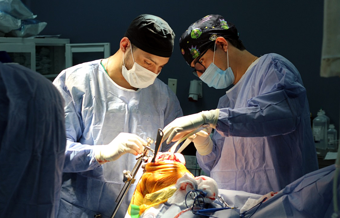 En el Hospital Ingavi se realizan cerca de 100 cirugías de rodilla al mes