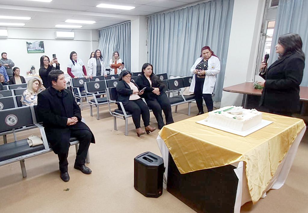 Trabajadores sociales del Hospital Central conmemoran su día