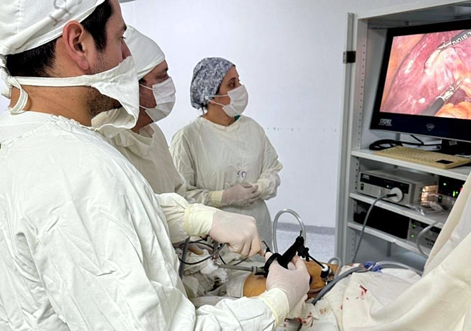 Cirugía con historia, IPS Villarrica realiza su primera videolaparoscopía con equipos 100% propios