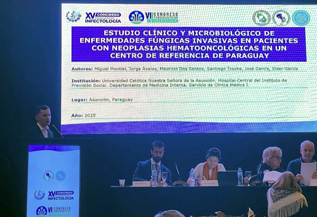 Médico residente de tercer año, logra el primer puesto en investigación científica en el congreso de Infectología 