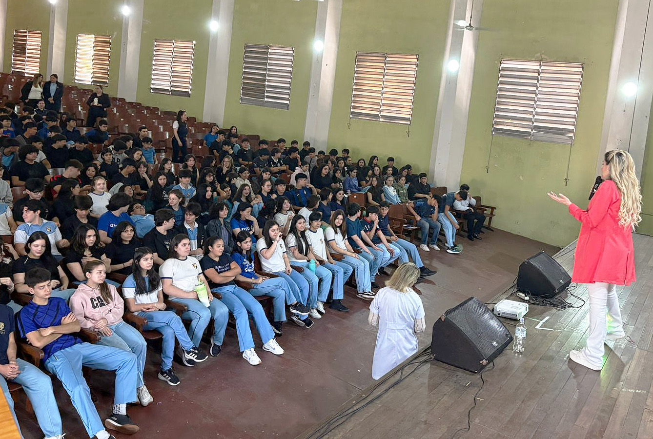 IPS promueve la salud mental y la prevención del suicidio en empresas, escuelas y con adultos mayores