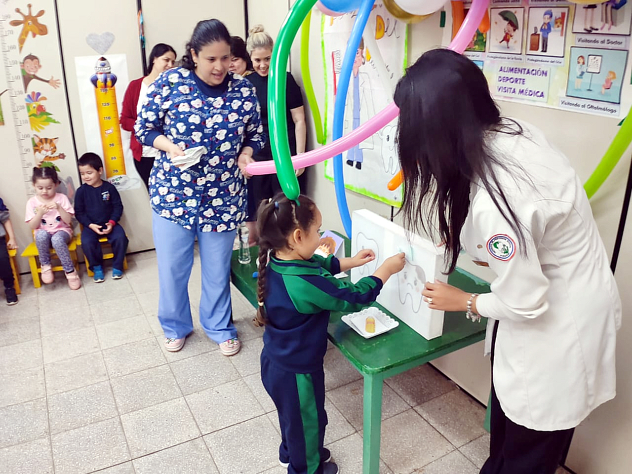 Con actividad lúdicas y educativas celebran el Día del Odontólogo en el Hogar Taller del Hospital Central