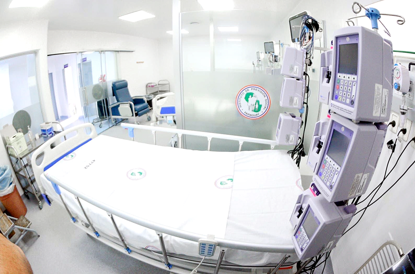 IPS y Ministerio de Salud fortalecen la atención crítica: habilitan el 100% de las camas de UTI en el Hospital Regional de Ayolas