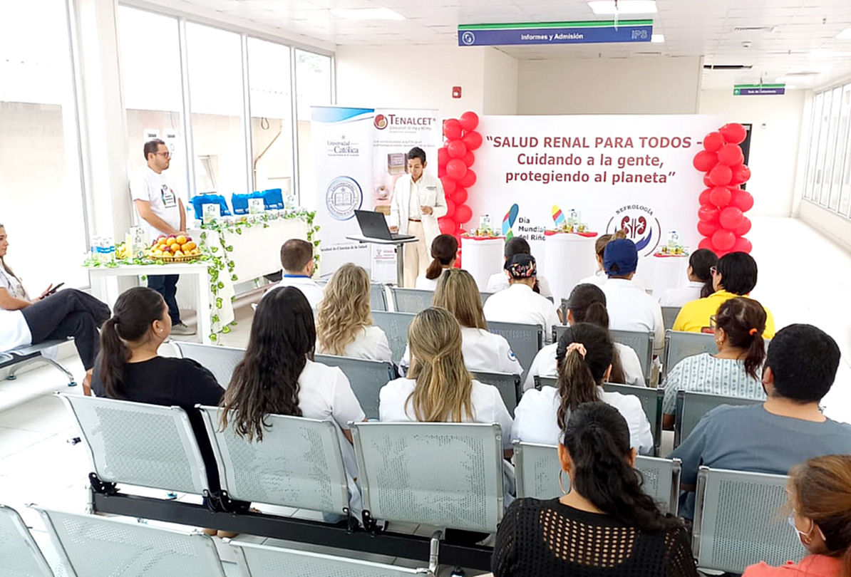 Día Mundial del Riñón: Disertan charla con enfoque nutricional y psicológico para pacientes y familiares del Centro de Hemodiálisis Ambulatorio