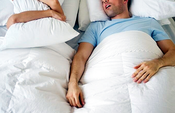 Ronquidos y respiración bucal pueden afectar la salud y el rendimiento diario, advierte especialista