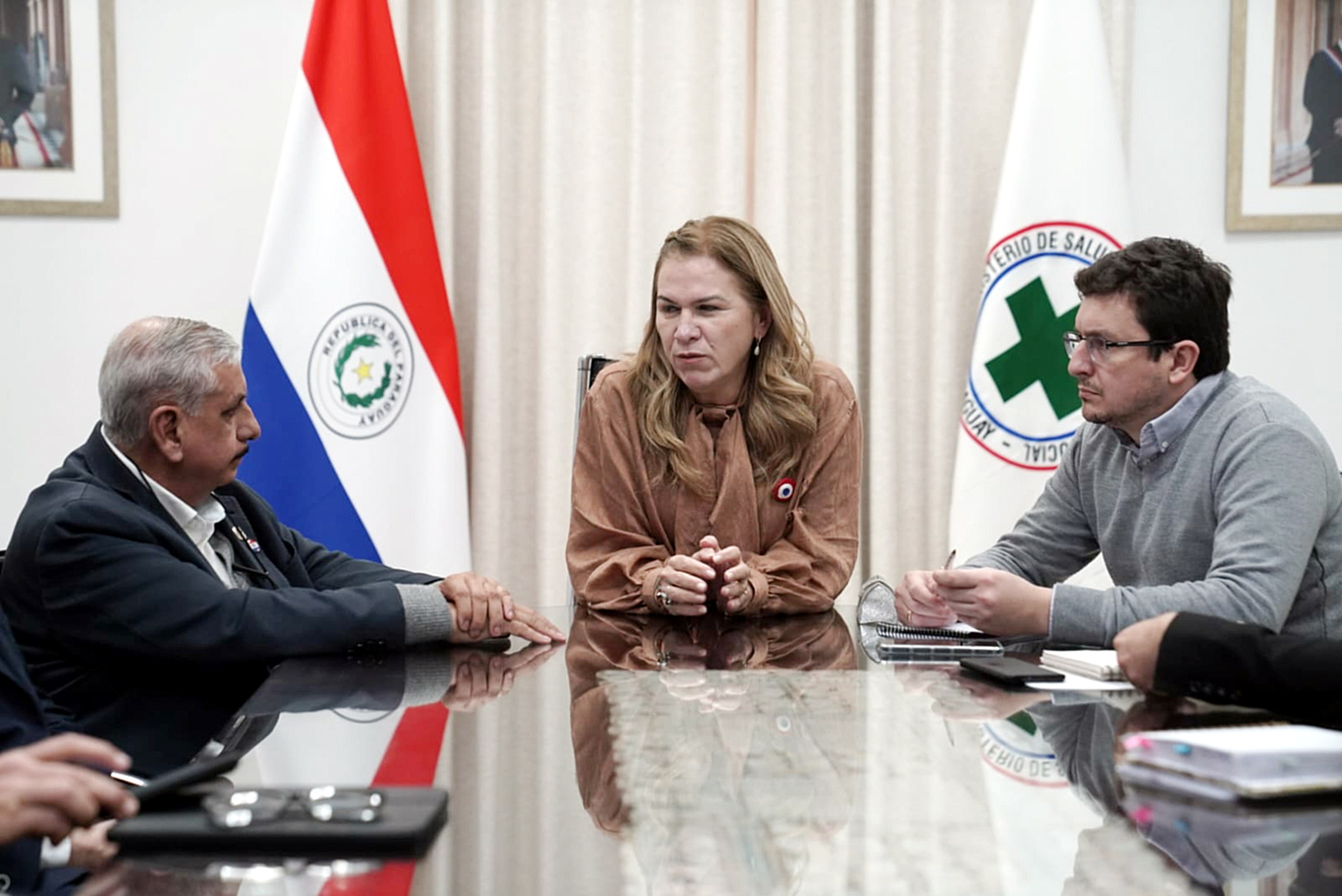 IPS y Salud Pública fortalecen coordinación para ampliar la atención sanitaria en el país