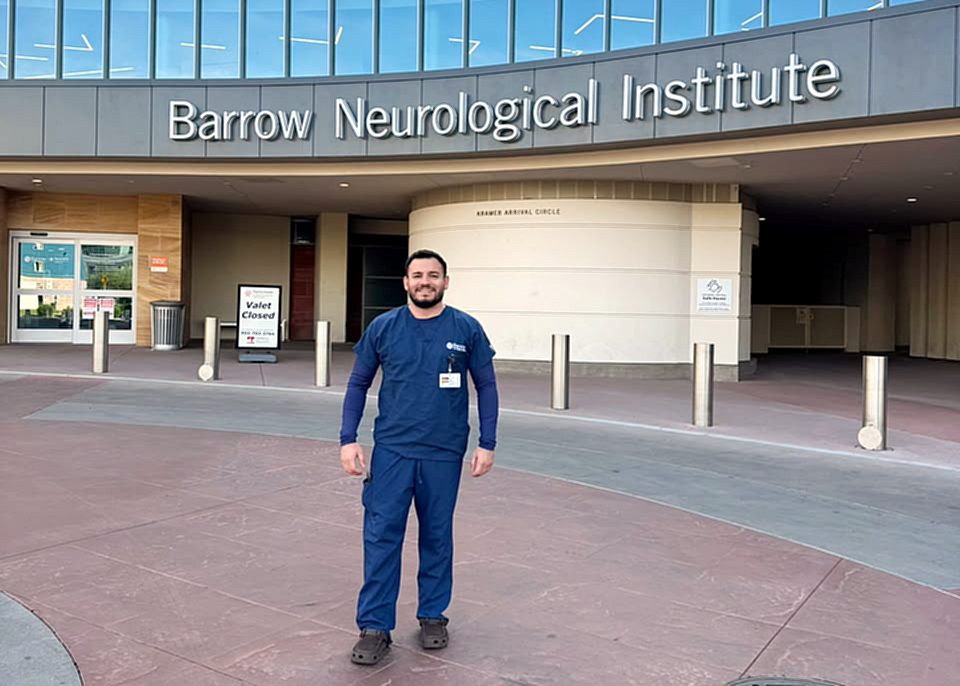 Neurocirujano del IPS inicia beca de un año en el prestigioso Barrow Neurological Institute de Estados Unidos