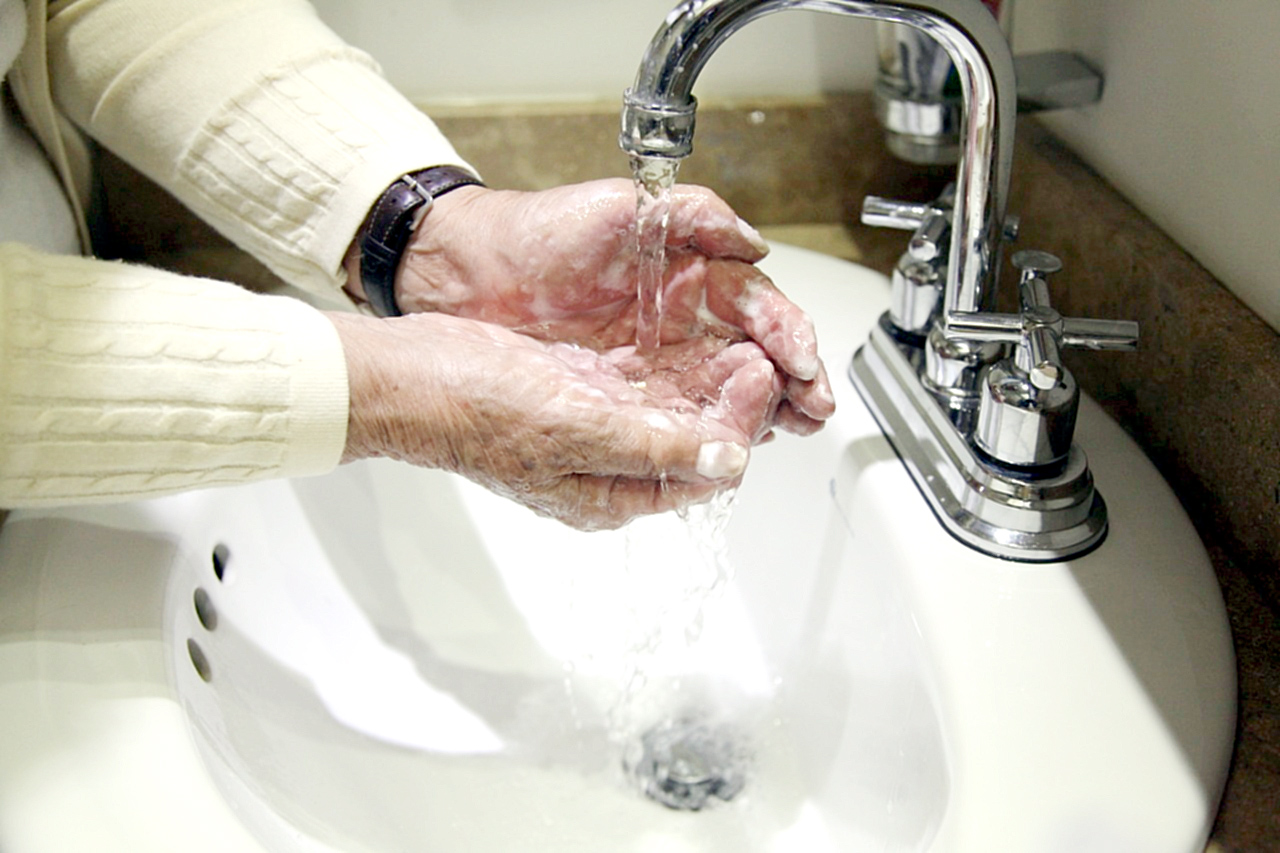 Adultos mayores: Claves para prevenir enfermedades respiratorias