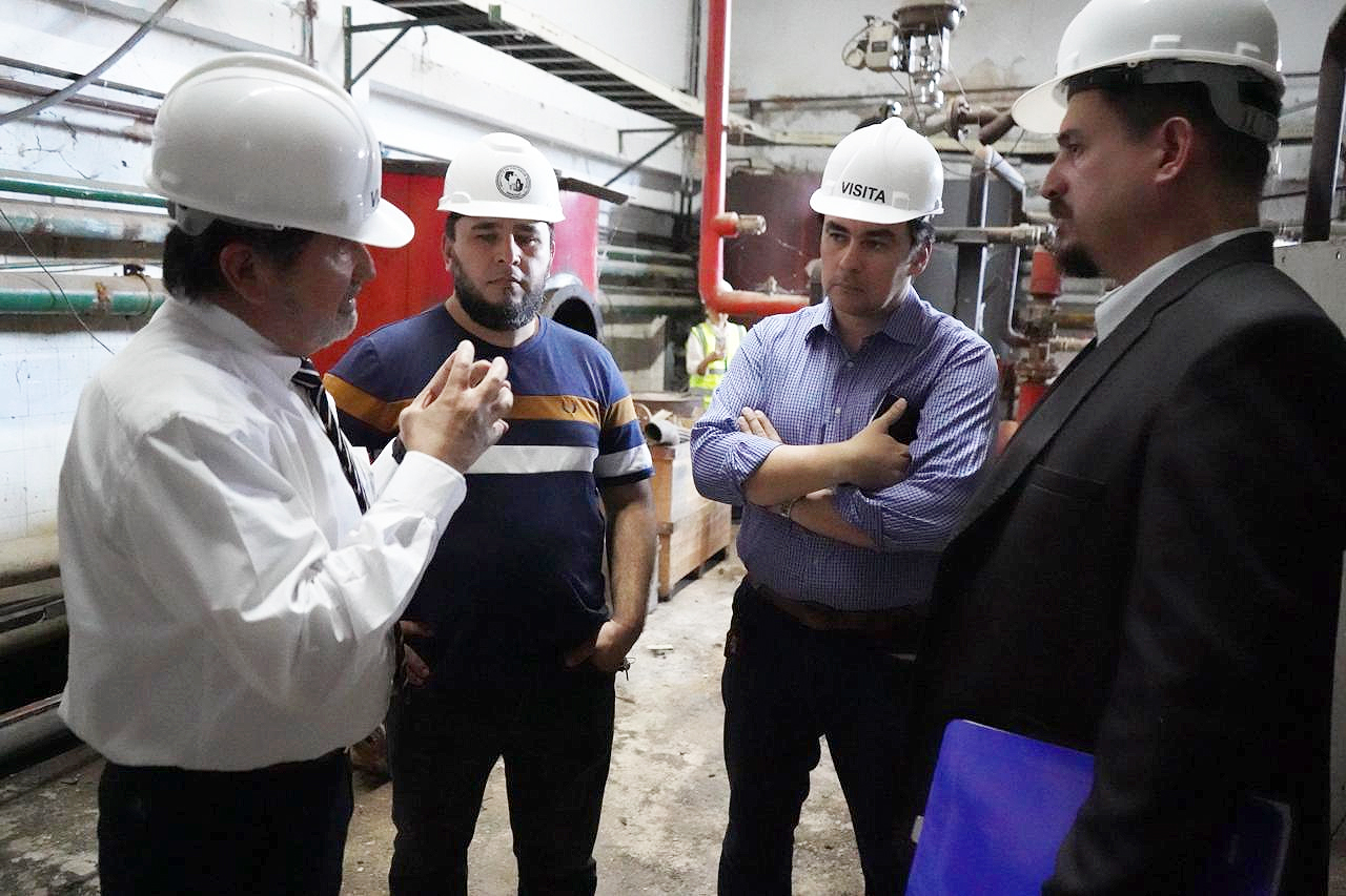 Verifican avances del contrato de mantenimiento de calderas