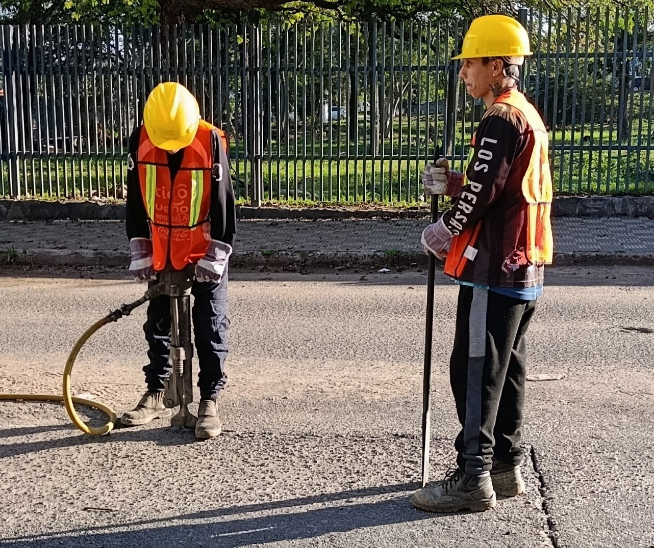 Inicia plan de reacondicionamiento y reparación vial del acceso al Centro de Atención Ambulatoria
