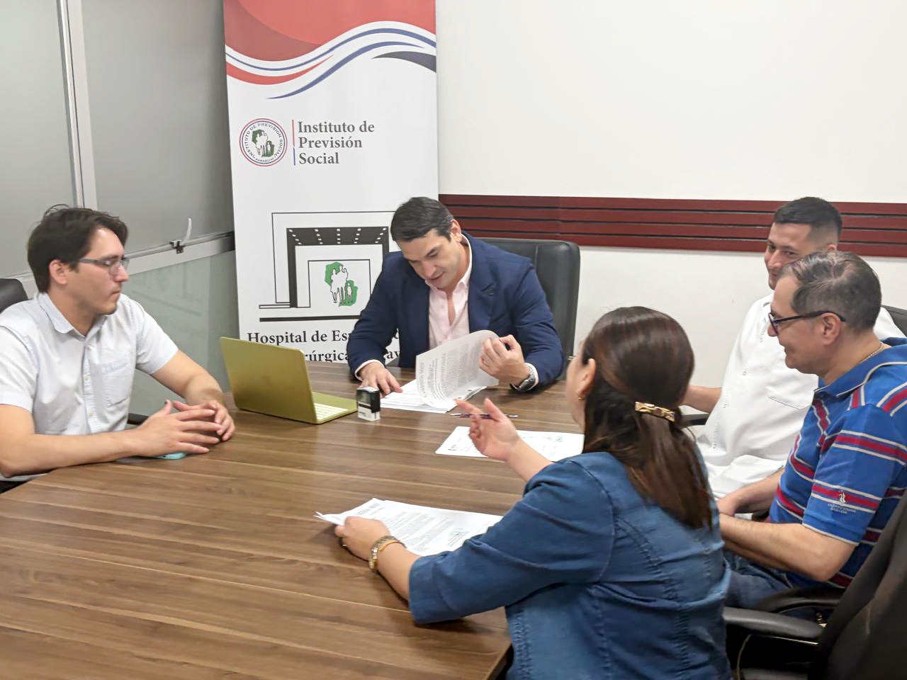 Ingavi y Hospital Central refuerzan coordinación del Código Ictus para agilizar la atención de pacientes con ACV