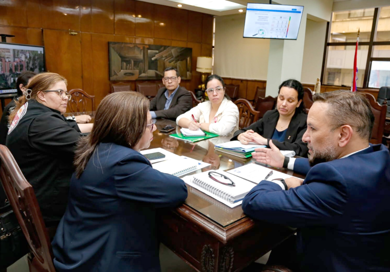 IPS y gremios de enfermería avanzan en agenda conjunta para el fortalecimiento de la carrera profesional