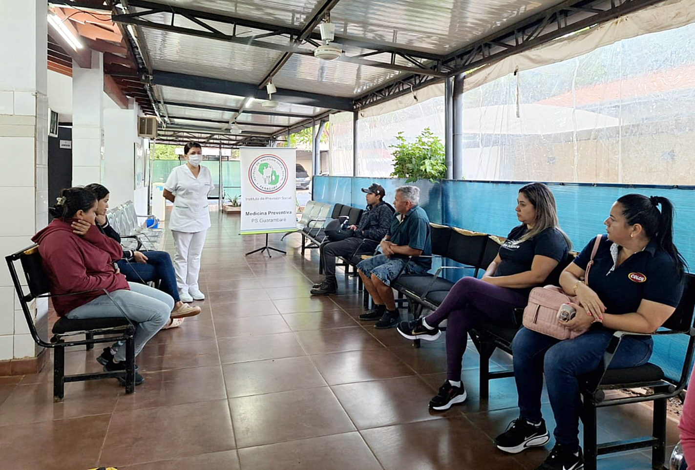 IPS Guarambaré impulsa orientación sanitaria en sala de espera