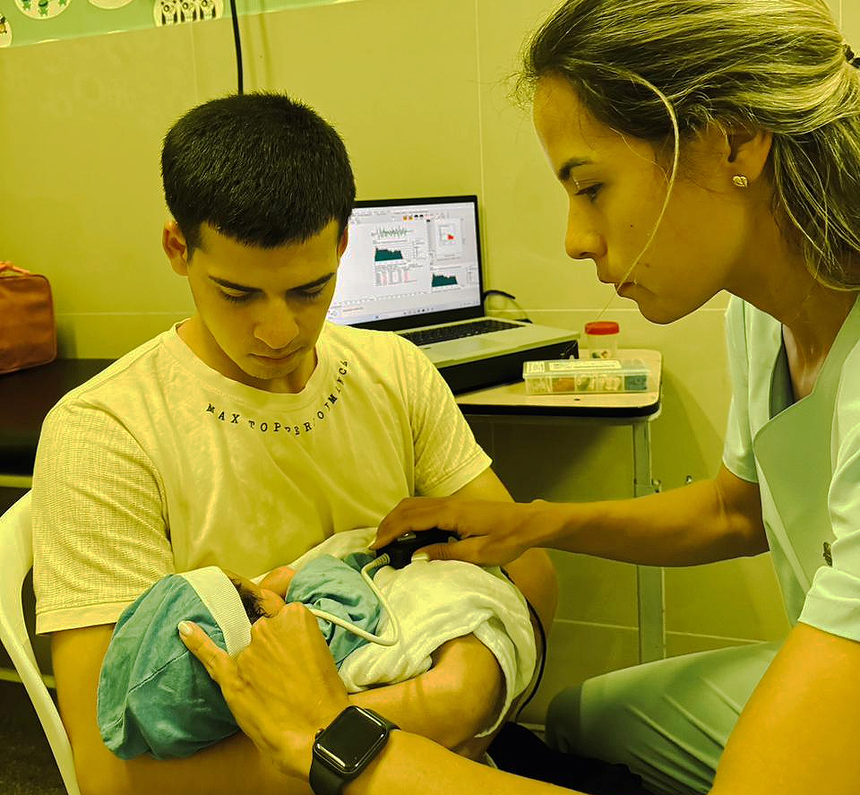 Hospital Central del IPS realizó pruebas auditivas a más de 3.700 bebés en 2025