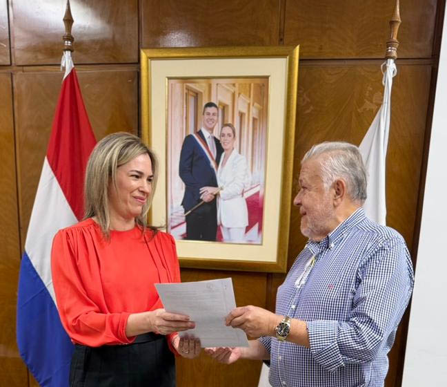 Asume nueva Gerente de Abastecimiento y Logística del IPS 