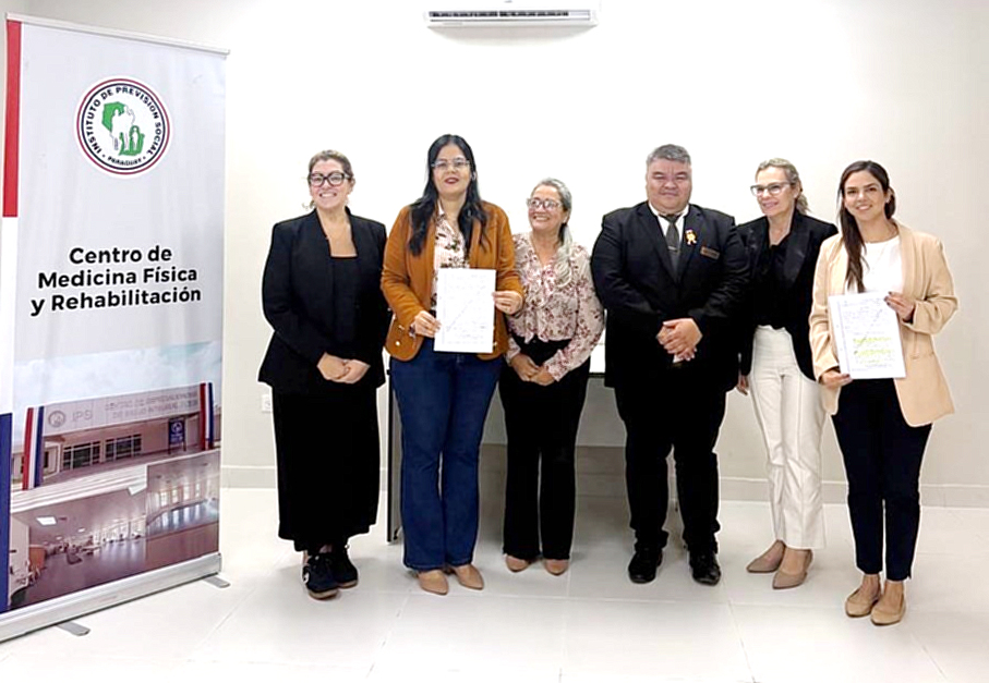 Designan nuevas jefaturas en servicios del Centro de Medicina Física y Rehabilitación 
