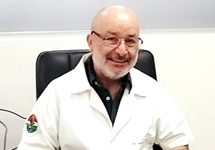 Tras 32 años de servicio, se jubila el Dr. Arnaldo José Montiel Roa, referente de la cirugía en el IPS
