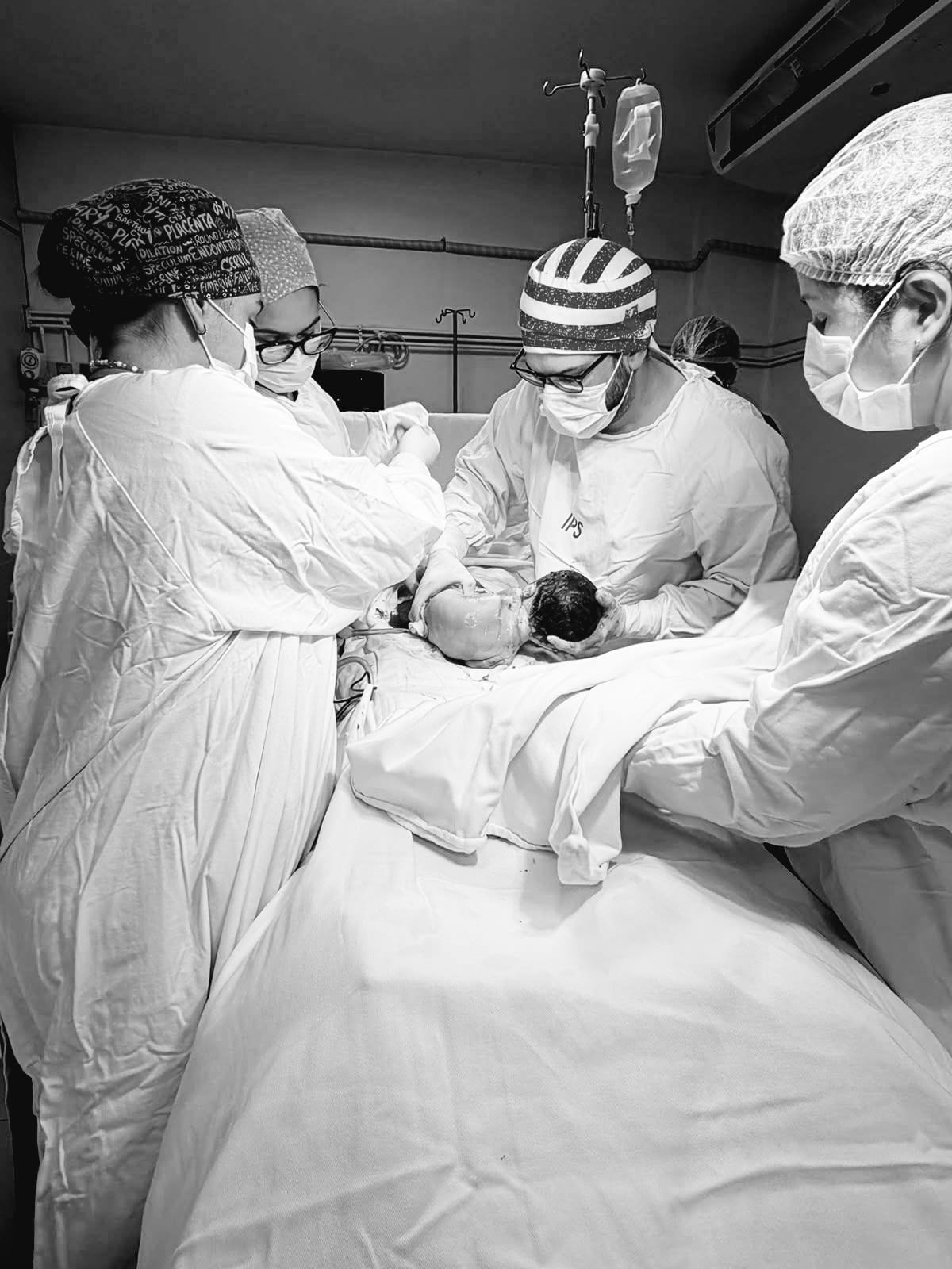 Nace bebé operado en vigésima cirugía fetal (meningocele)