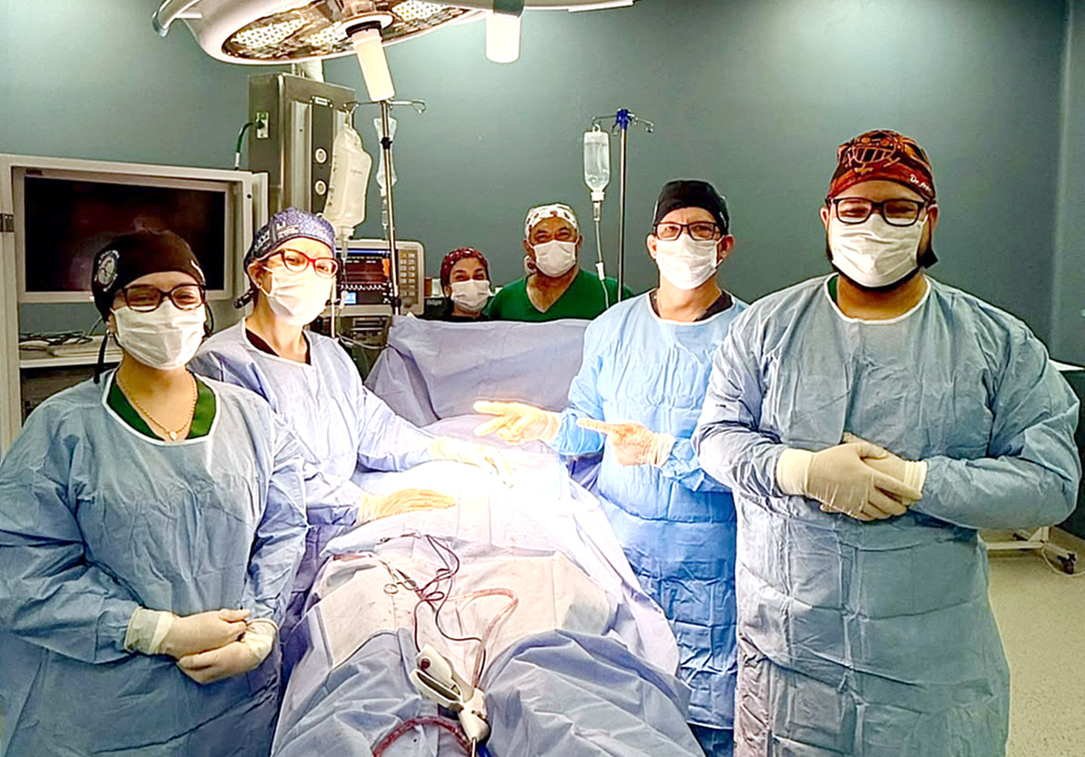 Equipo del área de Cirugía General del Hospital IPS Ingavi extirpa tumor neuroendocrino poco frecuente