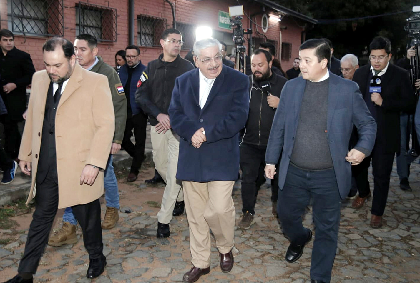 Fiscalía inspecciona depósito y obras vinculadas al proyecto de quirófanos modulares del IPS