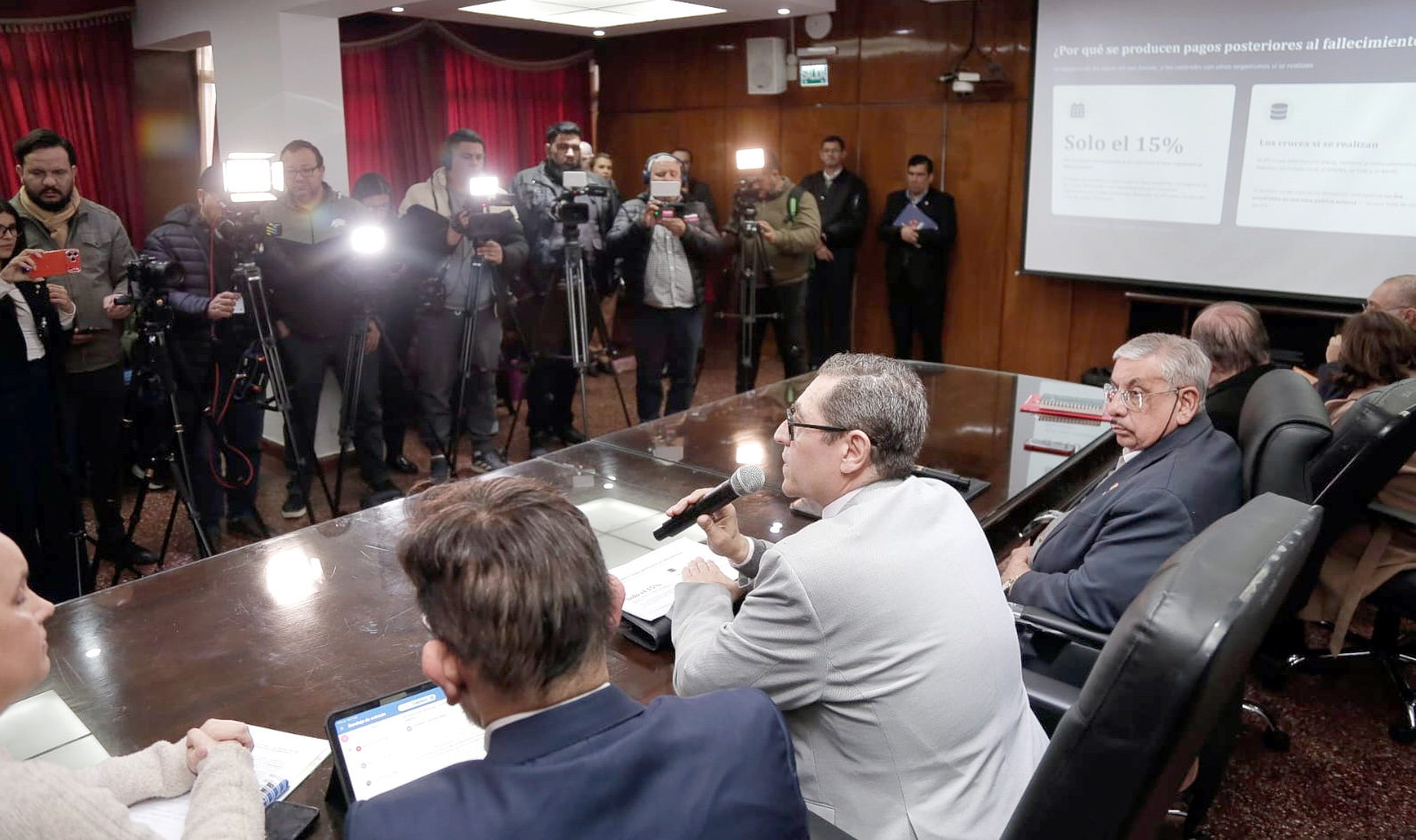 IPS brinda conferencia de prensa para transparentar procesos y presentar nuevas acciones de gestión