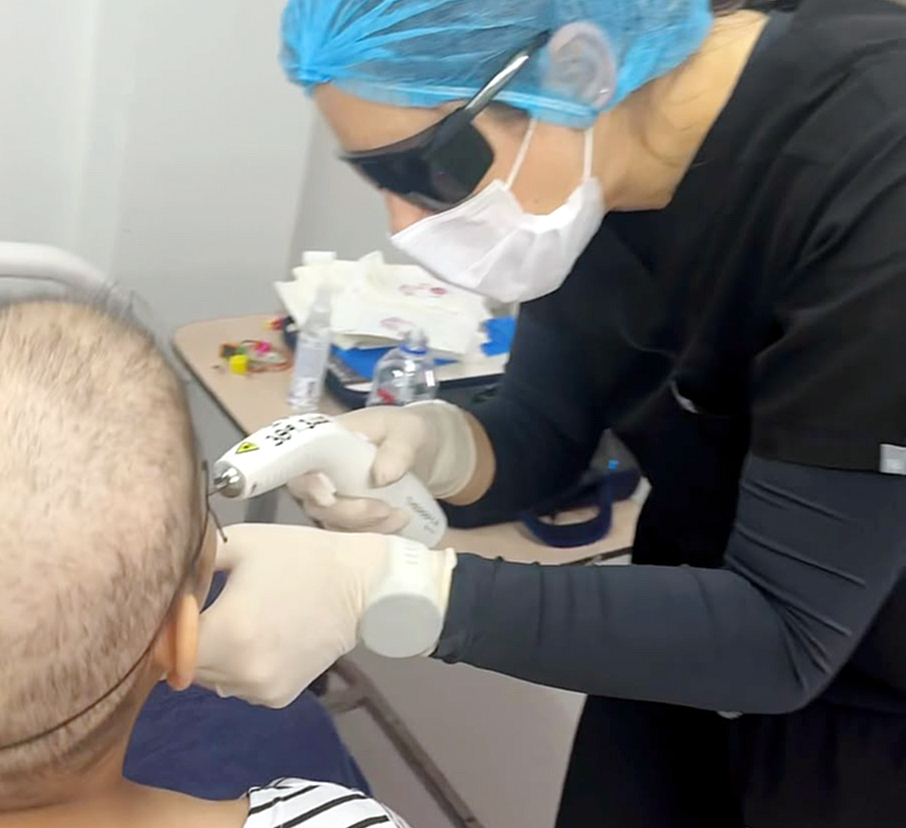 Laserterapia: tecnología que ayuda a aliviar el dolor y favorecer la recuperación de niños hospitalizados