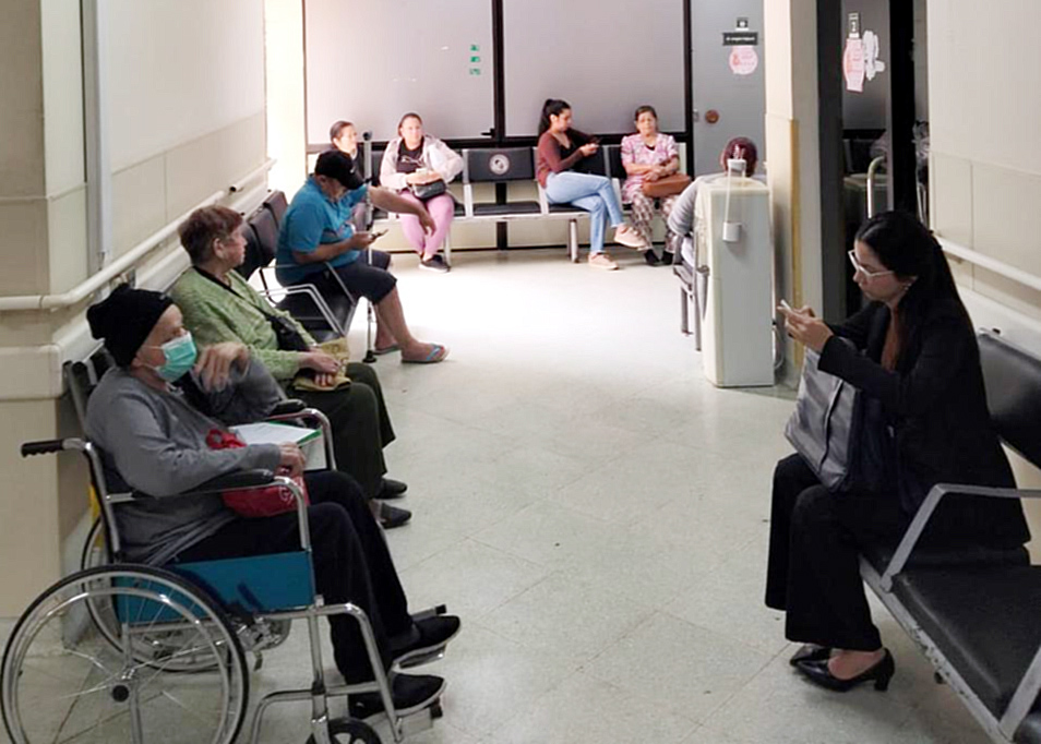 Autoridades del IPS evalúan infraestructura del Hospital Geriátrico para inicio de mejoras
