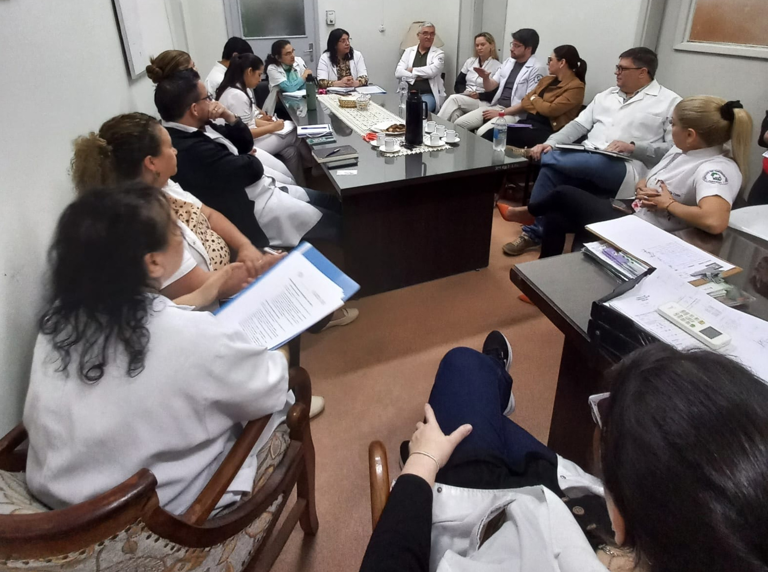 IPS impulsa la cooperación entre hospitales para mejorar la atención de pacientes adultos
